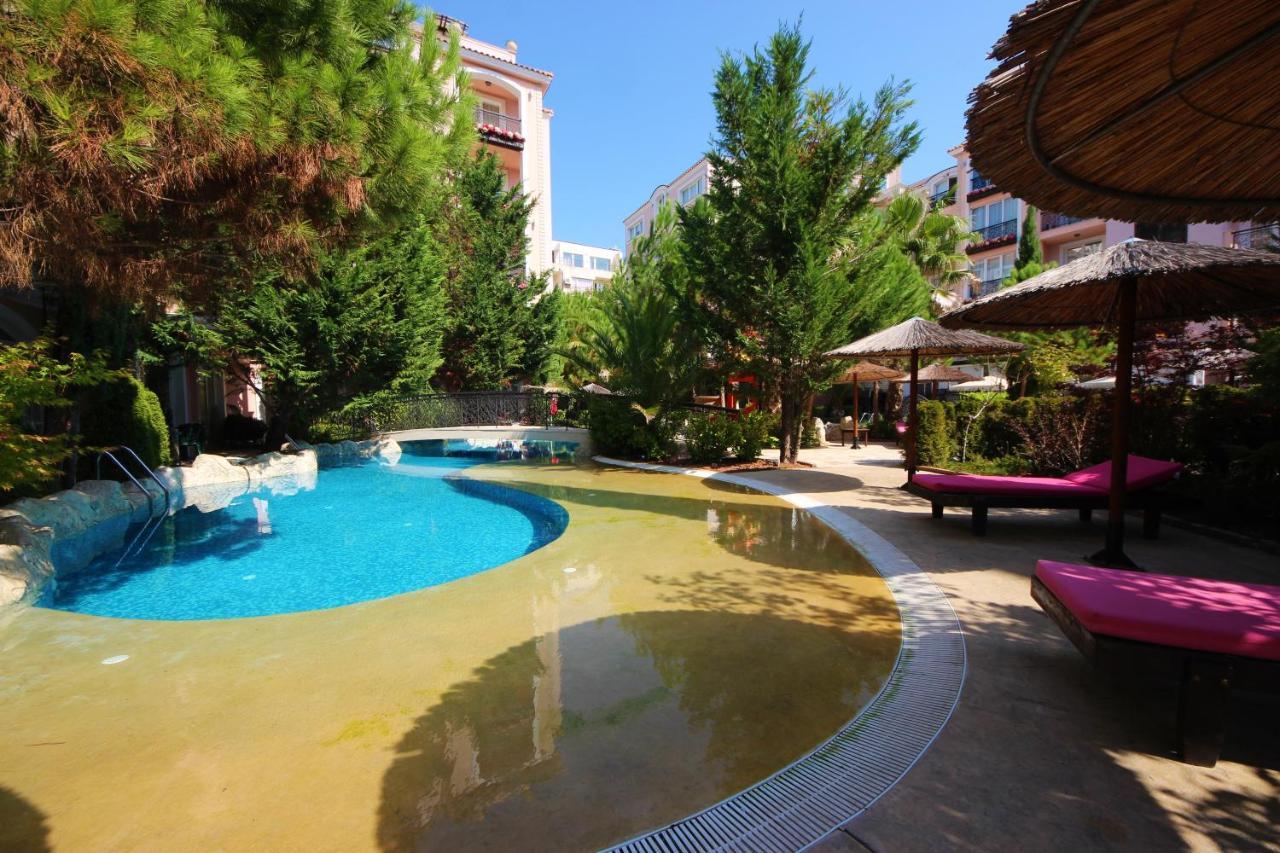 Menada Romance Marine Apartments Sunny Beach Eksteriør billede