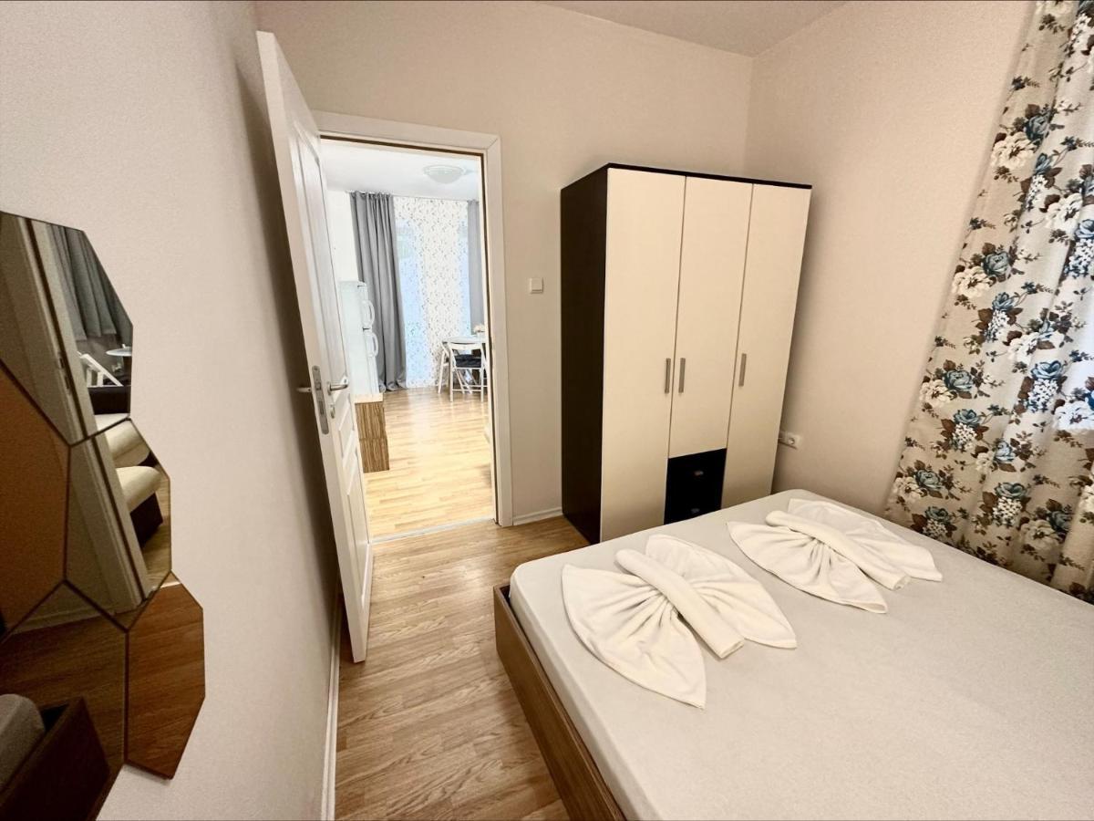 Menada Romance Marine Apartments Sunny Beach Eksteriør billede