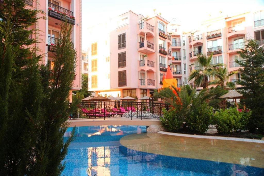 Menada Romance Marine Apartments Sunny Beach Eksteriør billede